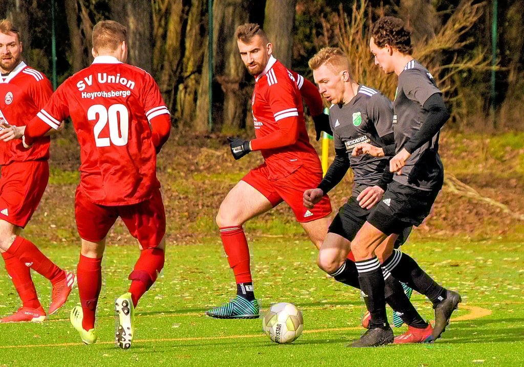 Hinter den Unionern um Christian Krümling, Maximilian Schmidt und Daniel Gropius (l.) liegt ein ansprechendes Test-Debüt.