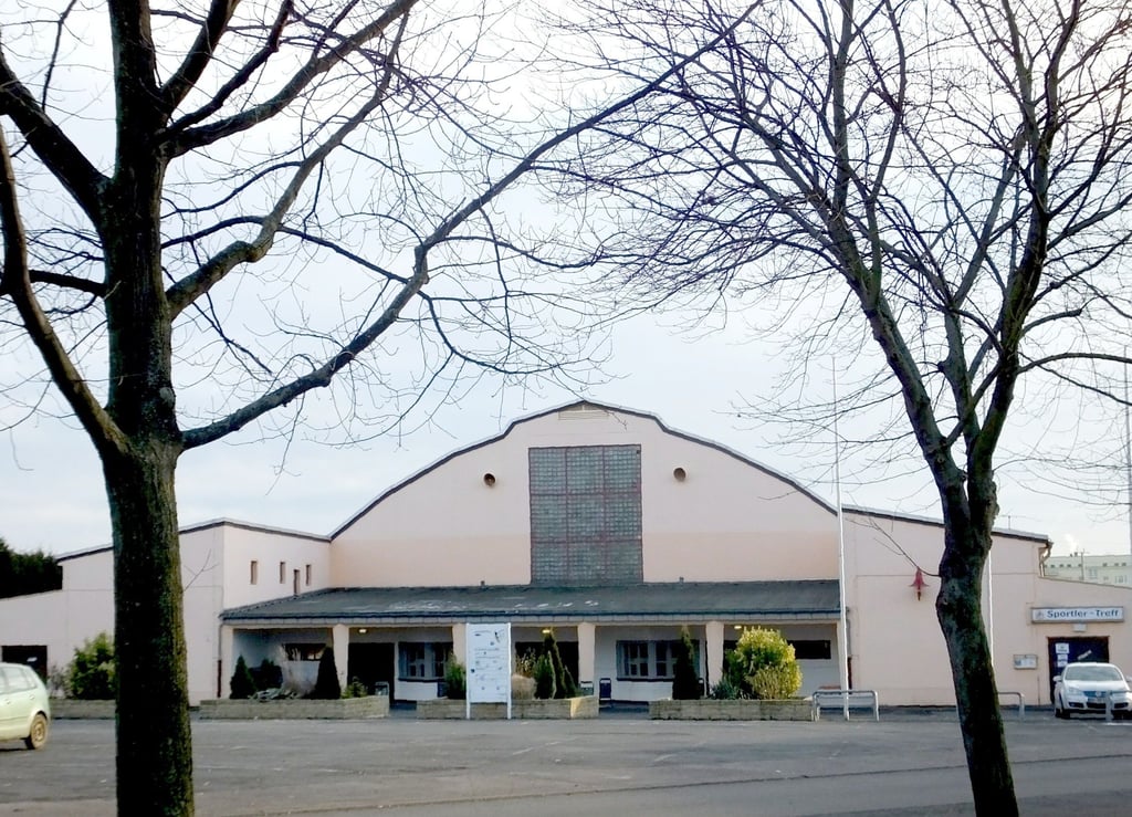 Blick auf die Magdeburger Hermann-Gieseler-Halle.