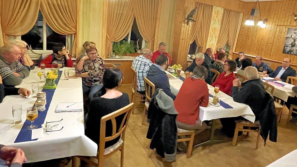 Gut besucht war am Dienstagabend die Ortschaftsratssitzung in der Schweinitzer Gaststätte „Ehlequell“.