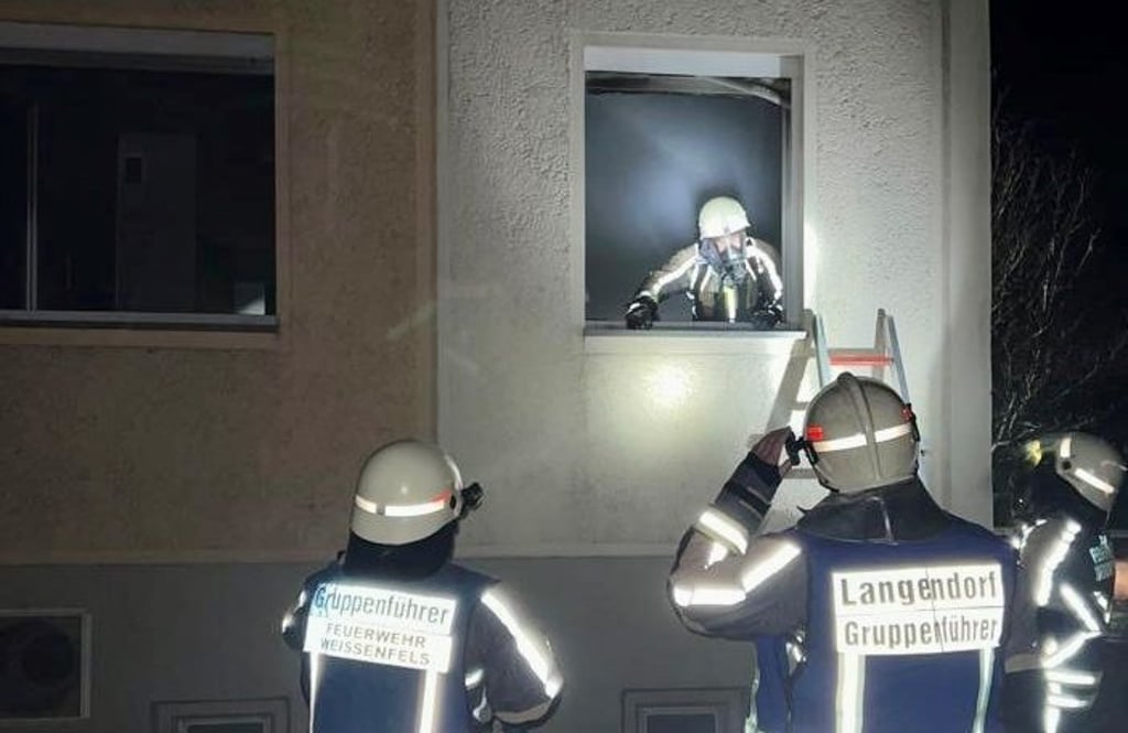 Kameraden der Feuerwehren aus Weißenfels und Langendorf waren im Einsatz.