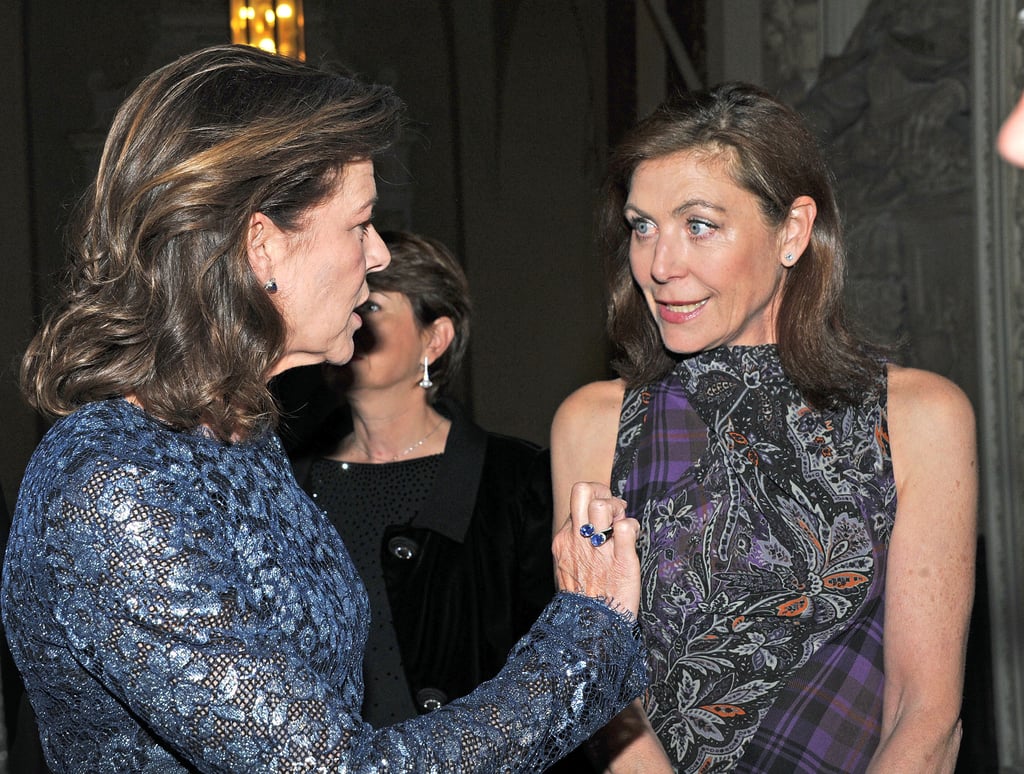 Alexandra von Rehlingen (r.) unterhält sich bei einem beim Benefizdinner im Jahr 2016 mit Caroline Prinzessin von Hannover (l.) in München.