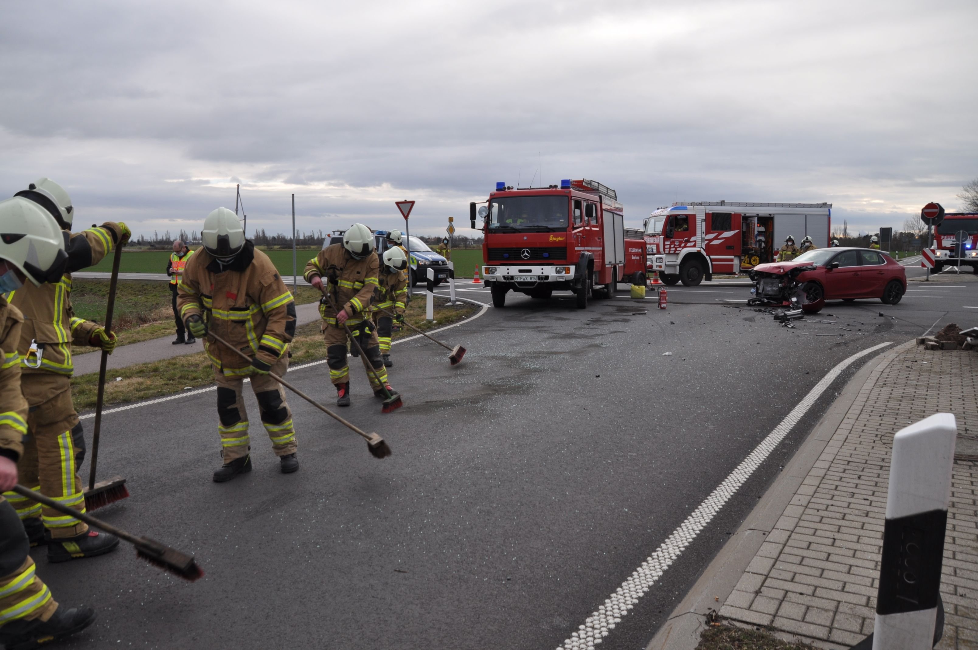 Unfall Mit Drei Verletzten: Polizei Mit Weiteren Details Nach Kollision ...