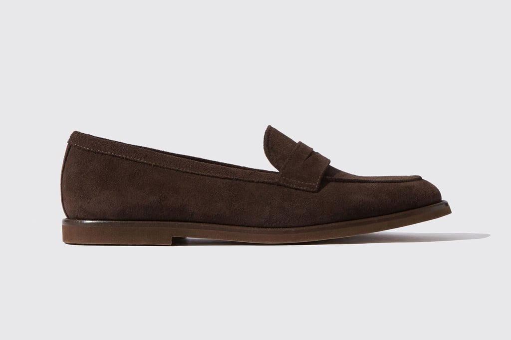 Schick und zugleich lässig sind die weiterhin angesagten klassischen Loafer. Hier ein Beispiel von Scarosso (205 Euro).
