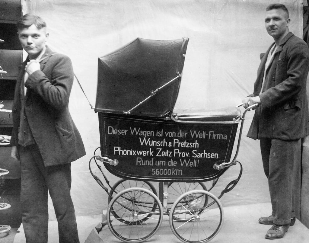 Die Firma Wünsch & Pretzsch war der zweitgrößte Kinderwagenproduzent in Zeitz am Schützenplatz.