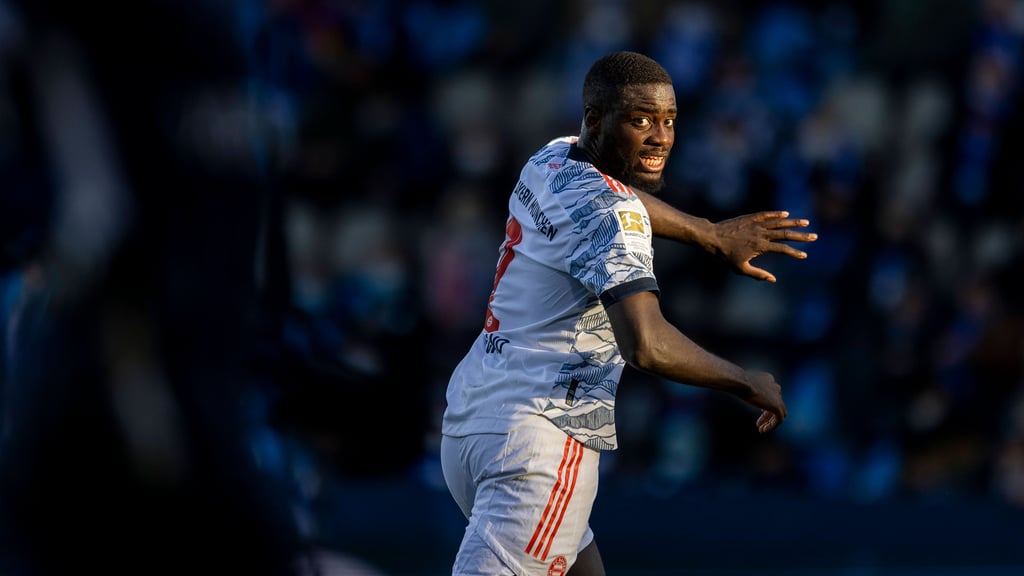Dayot Upamecano findet beim FC Bayern nicht zurecht.
