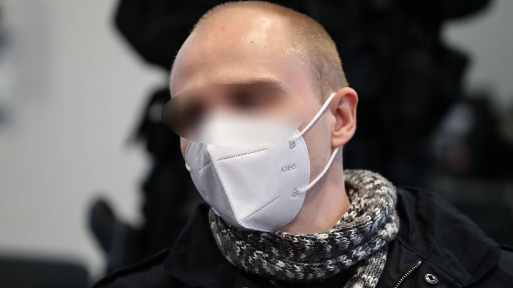 Erneute Terrorermittlungen gegen ihn sind eingestellt: Der inhaftierte Halle-Attentäter Stephan B.