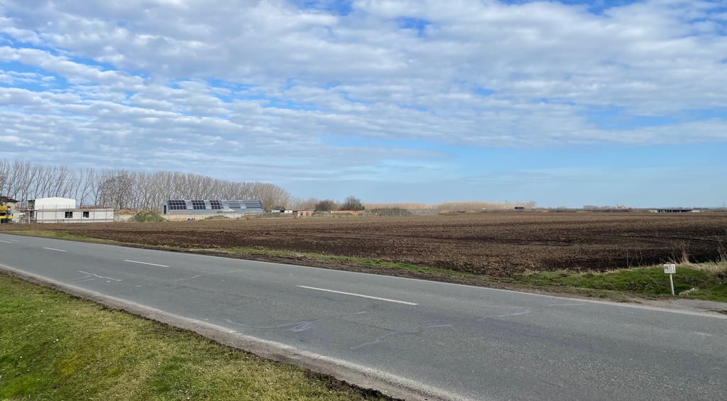 Die Bierer Straße in Eickendorf (Richtung Ortsausgang). Bald wird hier gebaut.