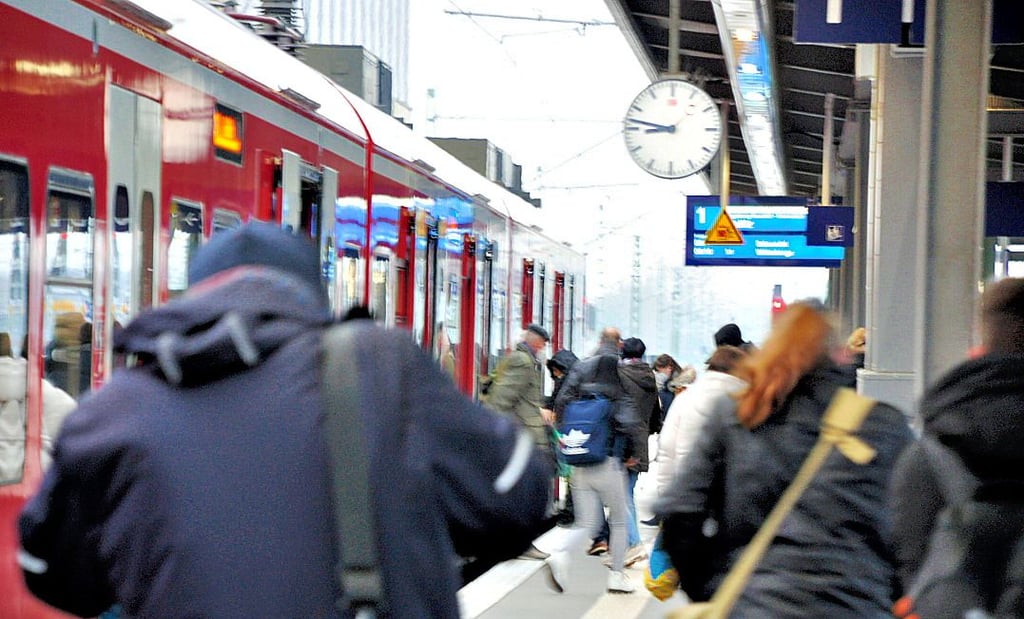 Hinweise für den neuen Fahrplan der Bahn – hier ein Bild vom Hauptbahnhof Magdeburg – sammelt der Nahverkehrsservice Sachsen-Anhalt.