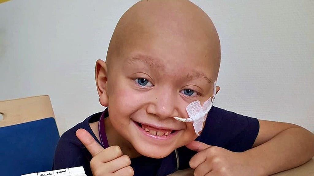 Der kleine Aaron erkrankte an Leukämie.