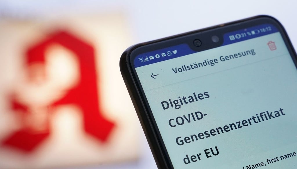 Die missverständliche Empfehlung des RKIs wurde geändert. Der Genesenennachweis, der sechs Monate gültig ist, gilt nur für geimpfte Genesene.
