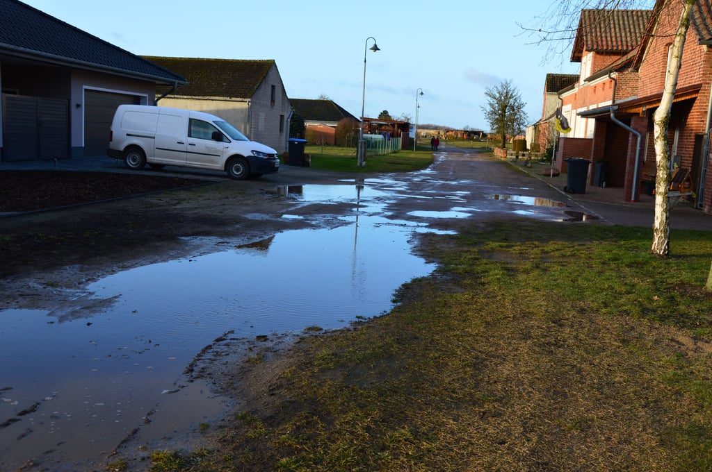 Die Vahrholzer Sandstraße sollte ausgebaut werden, finden Anwohner und Schützengilde.