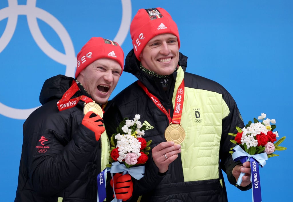 Francesco Friedrich und Thorsten Margis jubeln in Peking über Olympia-Gold im Zweierbob.