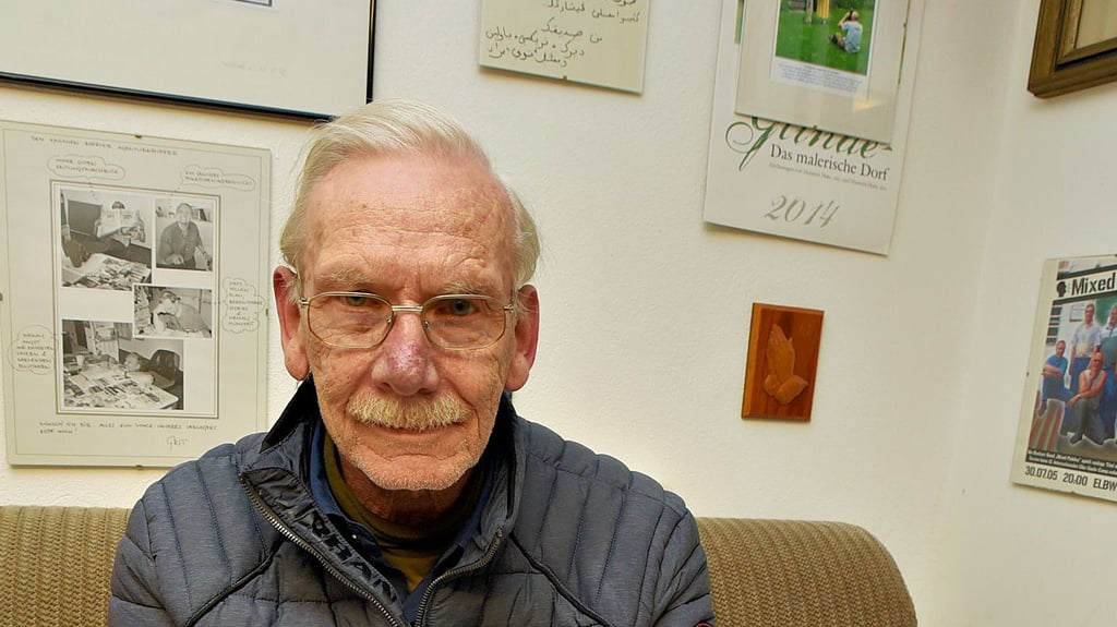 Eisenbahnfreund und Modelleisenbahner Wilhelm Buchholz fotografierte mit zwei Gleichgesinnten die sterbende Kanonenbahnstrecke zwischen Wiesenburg und Güsten.