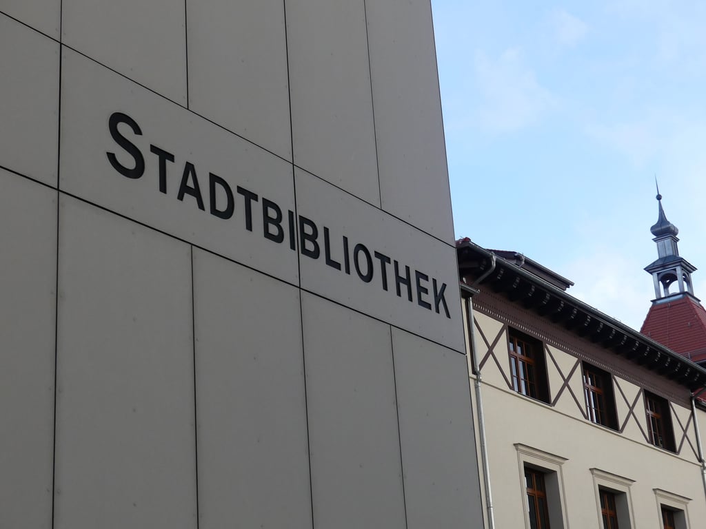 Stadtbibliothek und Rathaus Bad Dürrenberg