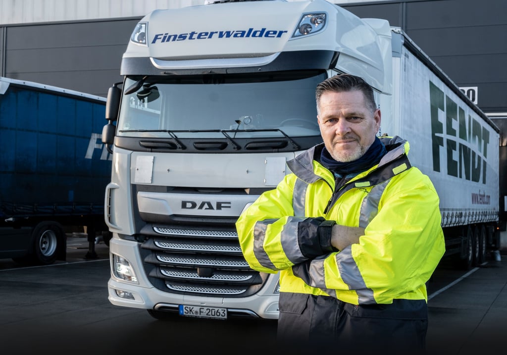 Ein Leben auf der rechten Spur: Seit 25 Jahren fährt Ralf Kreißler Lkw. Die Wertschätzung gegenüber den Truckern hat gelitten, beklagt er. Das erschwere die Nachwuchsgewinnung.