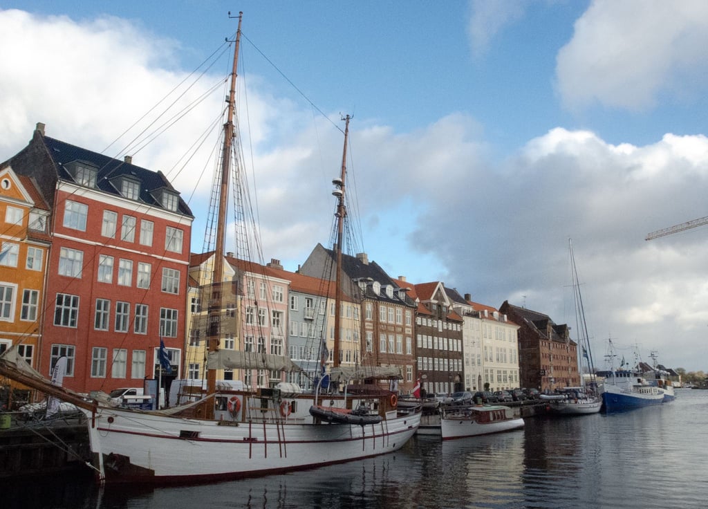 In Dänemark gelten bereits seit dem 1. Februar bis auf vereinzelte Einreiseregeln praktisch keine Einschränkungen mehr.