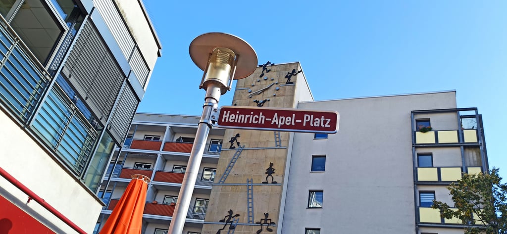 In Magdeburg erinnert inzwischen ein Heinrich-Apel-Platz an den Künstler. Er ist bei der ersten Führung der Stadtführer Thema.