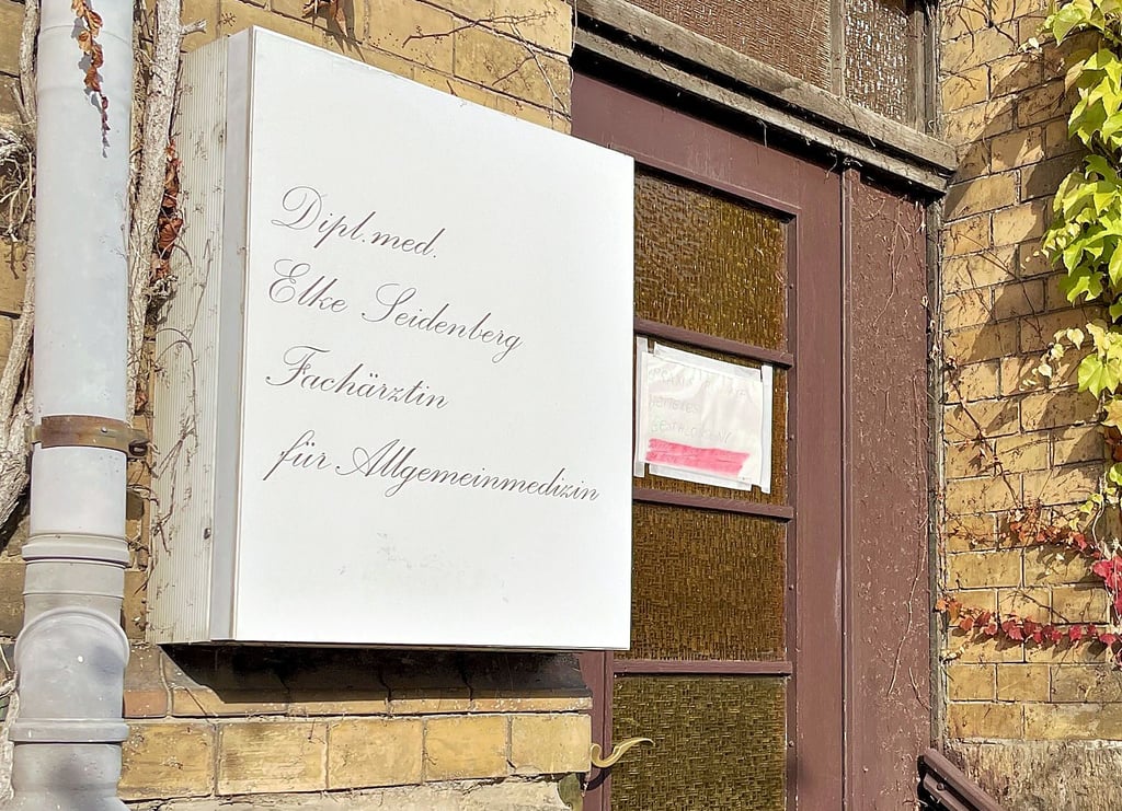 Die ehemalige Arztpraxis von Elke Seidenberg in der Hermann-Danz-Straße ist seit dem vergangenen Jahr geschlossen.