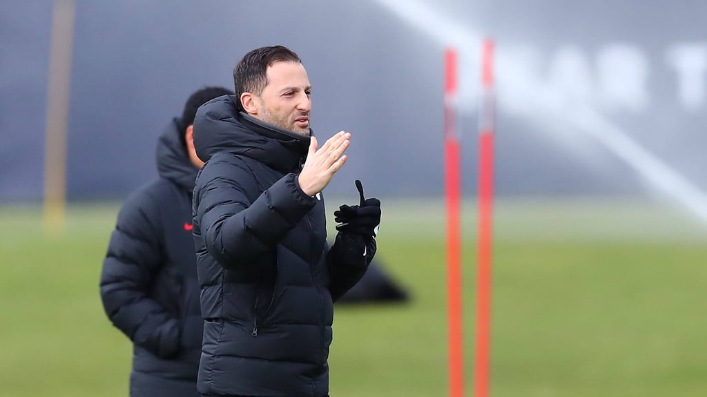 „Ambitioniert, alles zu gewinnen”: Domenico Tedesco am Mittwochnachmittag beim Abschlusstraining von RB Leipzig.