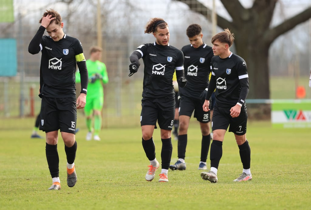 Kieran Ike, Gabriel Michalek, Jermain Nischalke und Joel Marks (v.l.) haben auf ihrem Weg zum Ziel die ersten drei Punkte gesammelt.