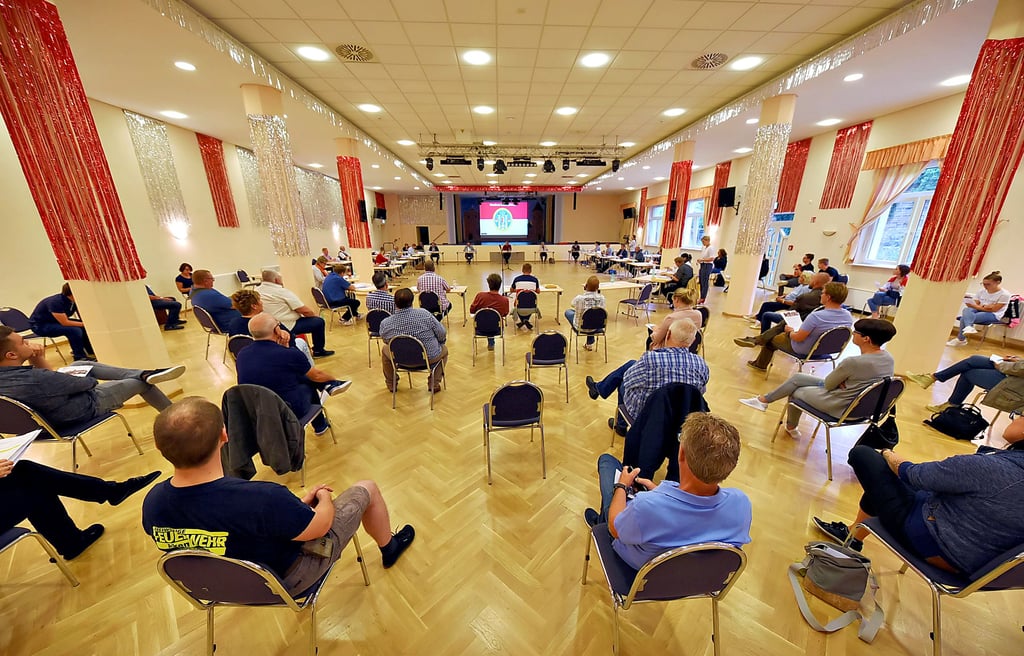 Aus den Akener Stadtratsfraktionen hat sich kein Kandidat zur Wahl gestellt.