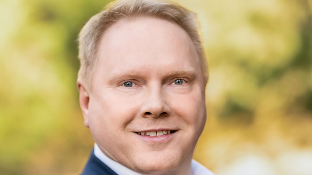 Steve Kanitz (SPD) muss Wahlkampfhilfe der AfD abwehren. Kanitz bewirbt sich um den Landratsposten im Altmarkkreis Salzwedel. Am 6. Mai wird gewählt