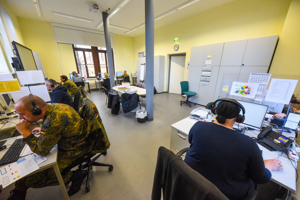 Die Corona-Hotline des Landkreises ist überlastet.