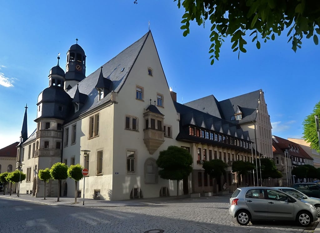 Die Webseite der Stadt Aschersleben soll moderner werden. Doch das Onlinezugangsgesetz könnte die Entwicklung ausbremsen.
