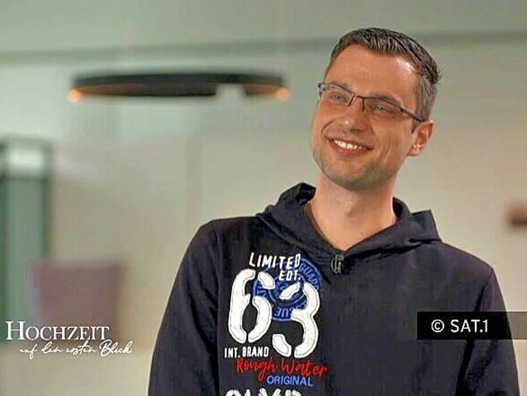 Robert Irmisch aus Halle hat bei "Hochzeit auf den ersten Blick" nicht die Frau fürs Leben gefunden - ist nun aber offenbar vergeben.