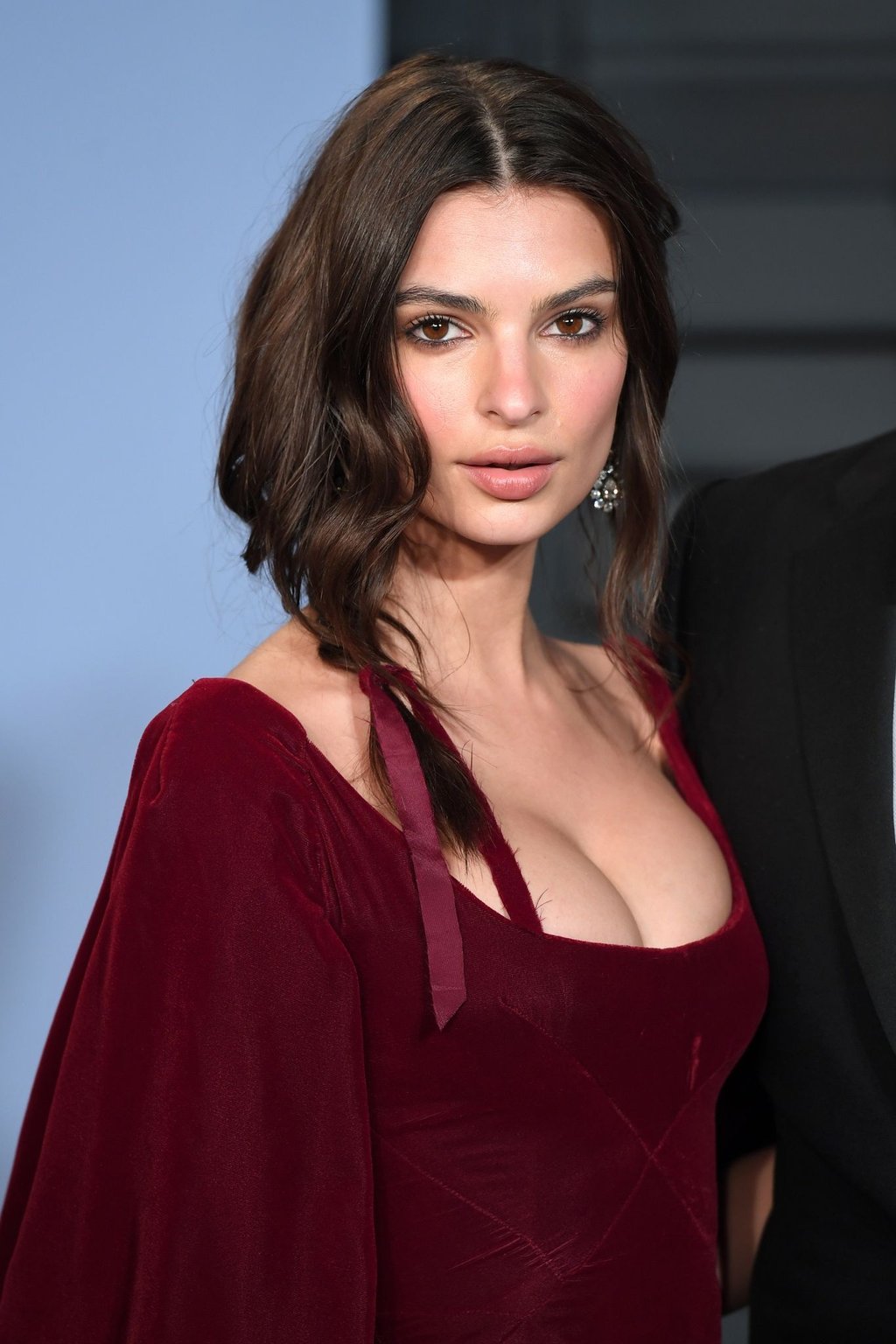 US-Model Emily Ratajkowski reflektiert in „My Body“ über Schönheitsideale.
