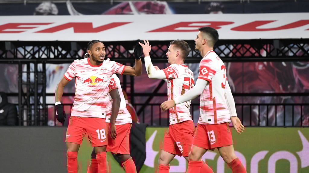 Sturmtrio bei RB Leipzig: Nkunku, Olmo, Silva.
