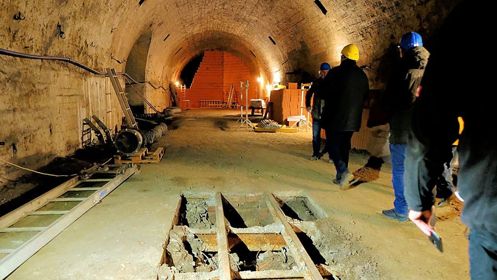 Dieses 50 Meter lange Teilstück der Klosterwerke, das Zwangsarbeiter von 1944 bis 1945 in den Eichenberg in Blankenburg getrieben hatten, ist bei der Verfüllung 2021 freigelassen worden.