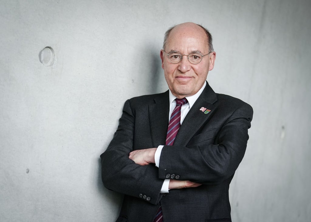 Gregor Gysi ist auch Anwalt.
