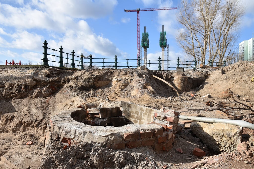 Unter der Turmschanzenstraße in Magdeburg ist ein historischer Brunnen entdeckt worden.