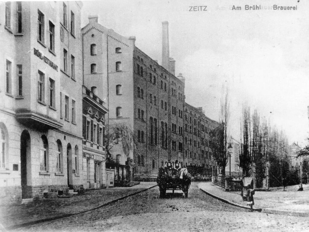 Daniel Marquardt aus Berlin wünschte sich die Veröffentlichung dieser Karte von seinem Zeitzer Onkel mit Blick zur ehemaligen Brauerei.