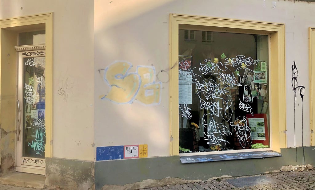 Diese Schmierereien an der Ecke Wendische/Judenstraße sorgten für Aufregung und Wut unter Zeitzern.