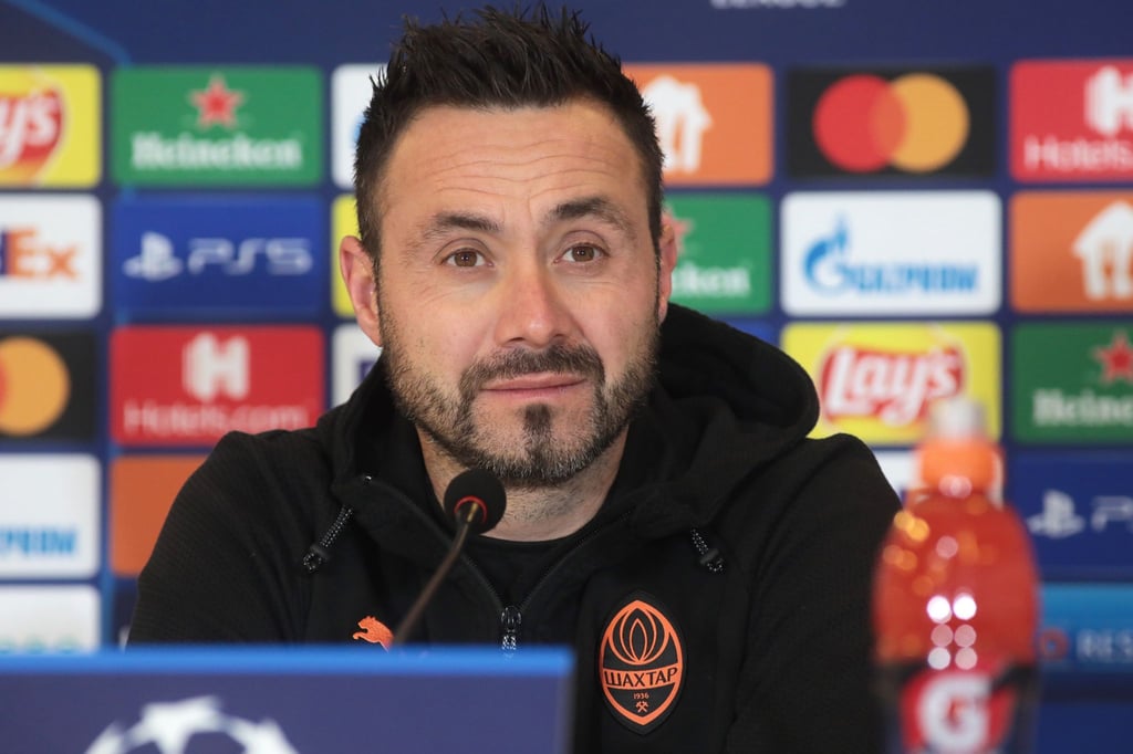Roberto De Zerbi ist Trainer von Schachtjor Donezk.