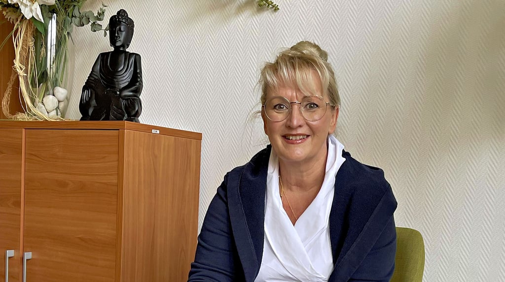 Corona hat den Arbeitsalltag für Logopädin Susanne Engelhardt zu einer Herausforderung gemacht. Die Terminplanung wird wegen kurzfristiger Absagen erschwert.