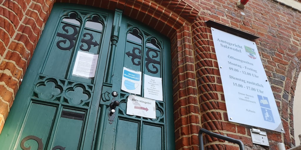 Ein Verfahren wegen Körperverletzung in Salzwedel wurde eingestellt, weil der Angeklagte bereits andere, schwerer wiegende Strafen verbüßt.