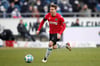Ball eng am Fuß: Dominik Kaiser im Dress von Hannover 96