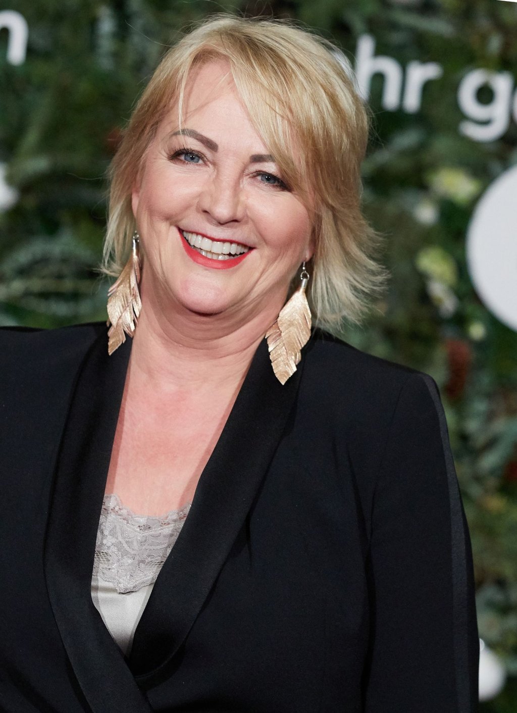 Ulla Kock am Brink moderiert die „100.000 Mark Show“.