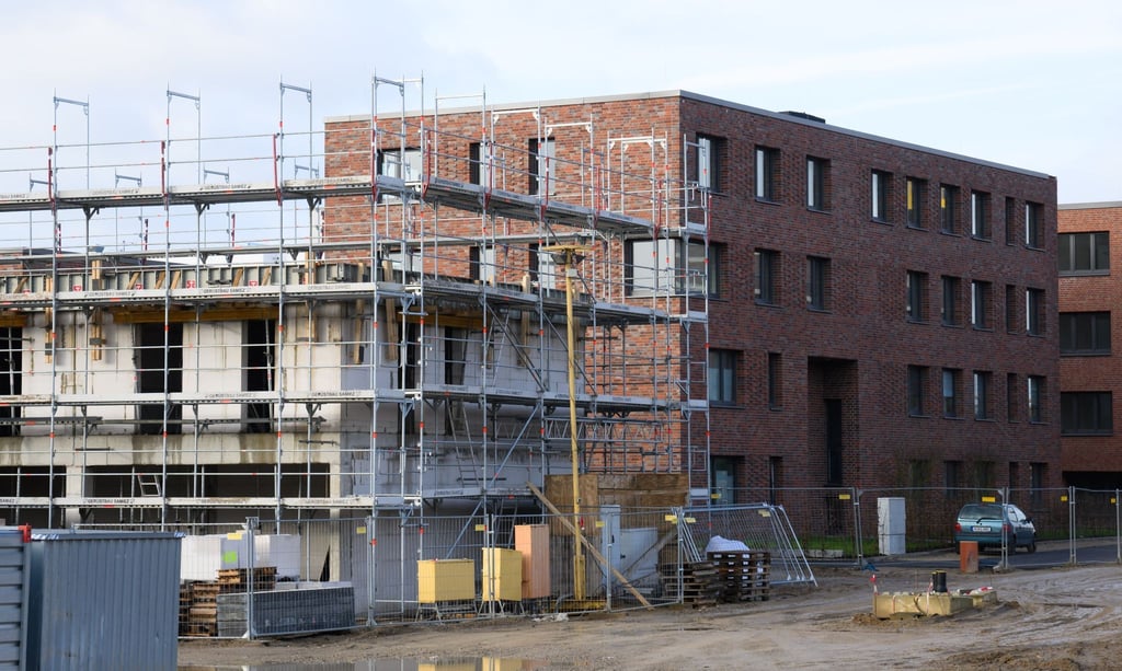 Mehrfamilienhäuser mit Wohnungen im Neubaugebiet Wasserstadt in Hannover.