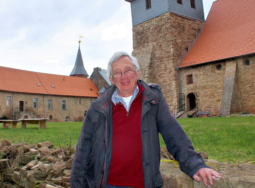 Rainer Schulze leitet seit zehn Jahren den Vorstand der Stiftung Kloster Ilsenburg. Noch in diesem Jahr sollen umfangreiche Arbeiten am Schloss des Klosterareals beginnen.