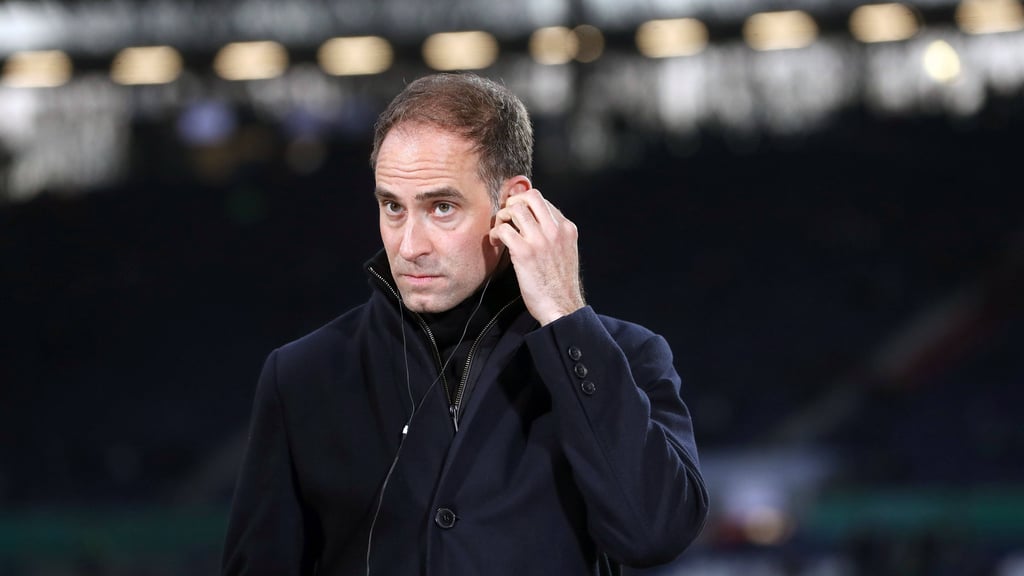 RB-Chef Oliver Mintzlaff vor dem Pokalspiel in Hannover