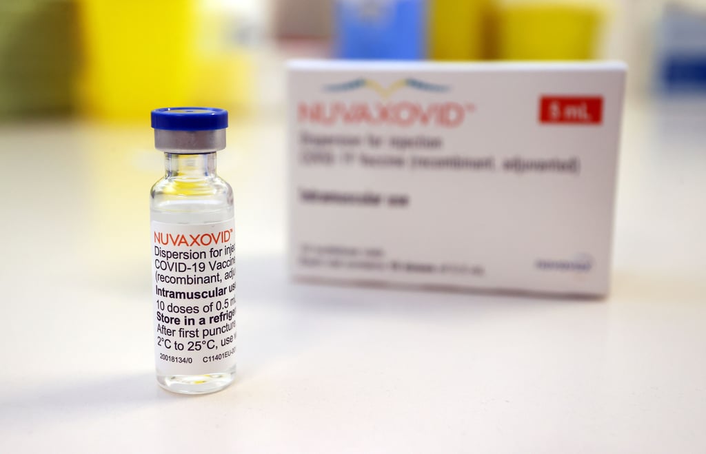 ine Packung des soeben ausgelieferten Impfstoffs von Novavax