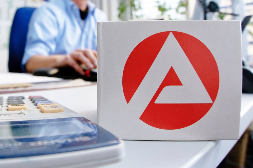 Laut der Bundesagentur für Arbeit ist die Zahl der Arbeitslosen in Sachsen-Anhalt gesunken.