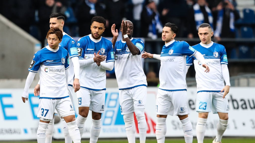 Der 1. FC Magdeburg ist in der 3. Liga das Maß aller Dinge - zur perfekten Saison fehlt eigentlich nur noch ein Derbysieg gegen Halle.