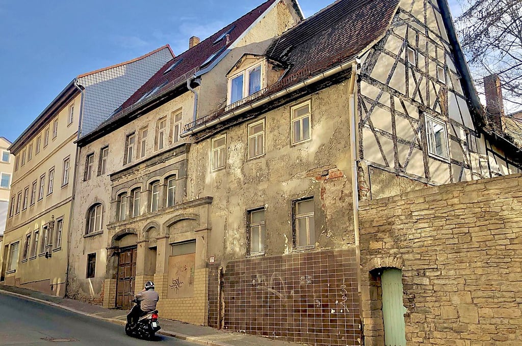 Die Rahnestraße 17 hat die Wohnungsbaugesellschaft gekauft.