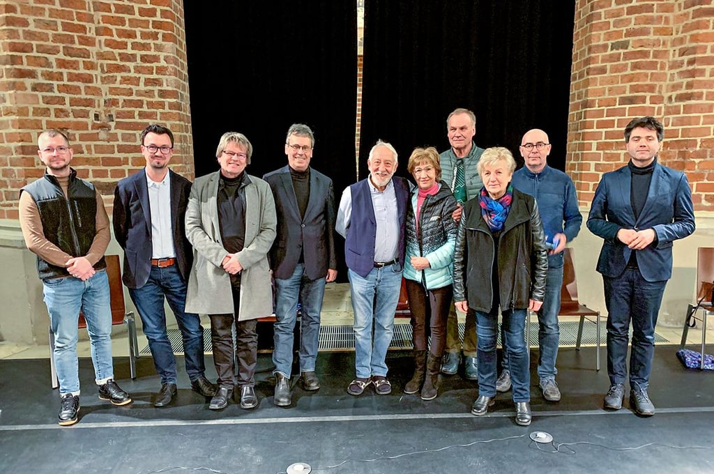 Kulturausschuss, OB und Hallervorden in der Marienkirche