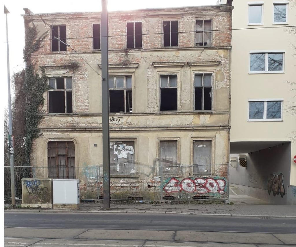 Die ehemaligen Seilwerke an der Großen Diesdorfer Straße in Magdeburg-Stadtfeld verfallen zusehends.